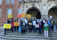 Demo vor dem Rathaus